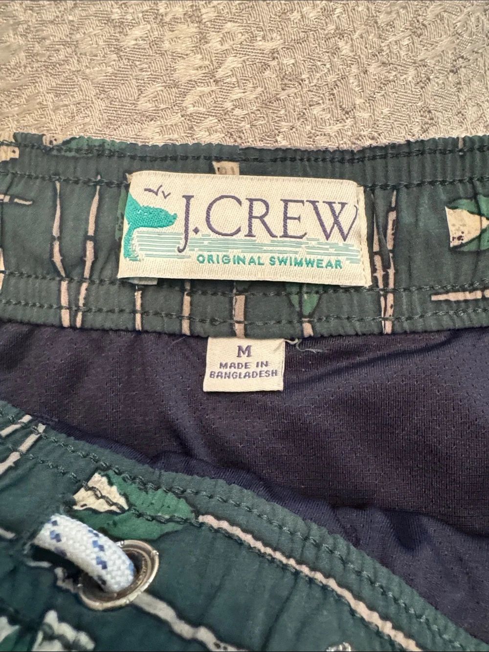 J. Crew Dark Green Patterned 6” Men's Swim Trunks